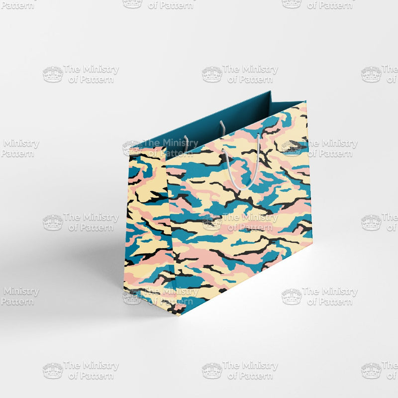 Graphic Camouflage - The Ministry Of Pattern - Patternsforlicensing-textilestudio-printdesignstudio-trendinspiration-digitalprintdesign-exclusivepattern-printtrends-patternoftheweek